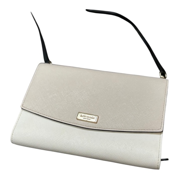 Kate Spade Tan White and black shoulder purse EUC some light wear - Picture 2 of 15